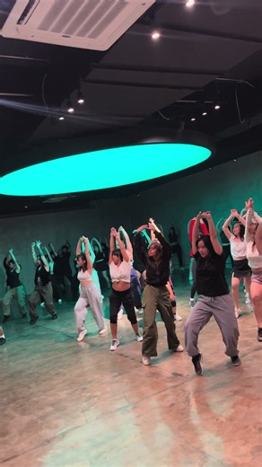 Basic Femme Dance Class at ZERO Studio Mandaluyong