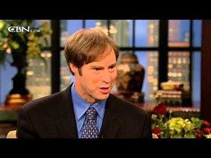 Dr. Stephen Meyer discusses Signature in the Cell on CBN