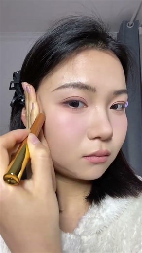 Master Contouring: Transform Your Face into a 3D Lifted Look