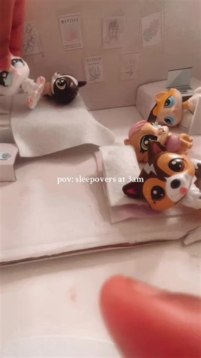 pov: sleepovers at 3am #lps #lpstiktok #rp #fyp #roleplay #foryoupage #toys #littlestpetshop #nostalgia #lpsskit #littlestpetshoptiktok #famous #relatabke #sleepover