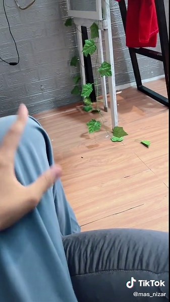 POV: Meeting Mas Nizar - Pap Request from Girlfriend
