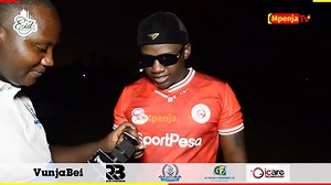 BARAKA MPENJA on Instagram: "🏃🏃😂😂😂SABABU ZA INONGA KWAMBA AMESHUKA KIWANGO, YAANI PALE HATA ROBO BADO🤣🤣🤣 Hii simu aliyopiga @mc_petit_ kwa mtu anayedai ni kaka yake na Henock Inonga mmmmmmh!😂😂😂😂 Itakuwa kweli au anatushushia kitu kizito kichwani?…maana huyu bwana ana kamba sana😂😂😂😂😂 Full video ipo youtube yetu ya @mpenjatv_ . . 🎤Presenter ni Mwamuzi wa Kati @oscarnickson20 📸Camera ni Champion Boy @mringox2 . . 📺🔥 @mpenjatv_ powered by @k4ssecurity @roby_sportswear @vunjabei