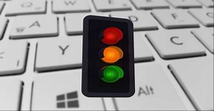 View Caps Lock and Num on Desktop: Best Programs