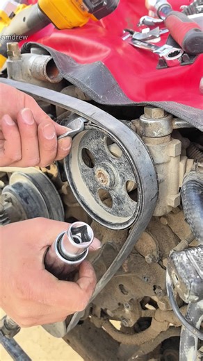 Powerful Engine Belt Removal and Installation Tool