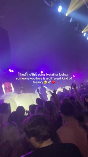 Live Music Experience with Hybrid Minds: Atmosphere 2025