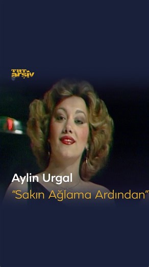 1985 yılında henüz 34 yaşındayken Bolu dağında geçirdiği bir trafik kazası sonucu genç yaşta hayatını kaybetmişti. Çok güzeldi sesi. Ruhu şad olsun.Aylin Urgal söylüyor. 🩶