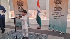 🌟 Hindi Diwas 2025 – Extempore Competition 🌟 Congratulations to Reyansh Doda for winning the Extempore Competition at the Hindi Diwas celebrations in Barcelona! 🎤👏 His confidence and spontaneous expression truly captured the spirit of Hindi and inspired everyone present. 🌸 ✨ Kudos to all the children who participated with great enthusiasm – you are the future voices of Hindi! #HindiDiwas2025 #ExtemporeCompetition #ConsulateGeneralOfIndia #CelebrateHindi #BarcelonaEvents #HindiLanguage #Cata