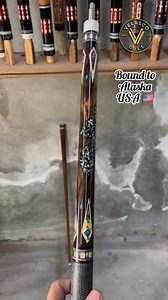 This is the second cue design with this original velasco custom cue. Made with abalone and turquoise inlays. Ebony and spalted tamarind Bound to USA 🇺🇸 | Velasco Custom Cues Philippines