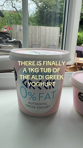 Aldi Greek Yoghurt 1kg tub — where to buy & product details