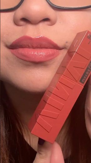 Maybelline vinyl ink 115 Peppy swatch