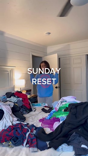 Deep Cleaning Routine: Clearing Dust from the Fan and More