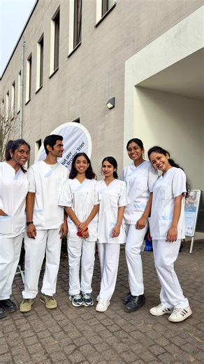 Beffy M Benny on Instagram: "Azubi Tag in Schule part 1 ❤️💉💊 #reelsinstagram #trendingreels #instadaily #azubi #ausbildungpflegefachfrau Azubi Life, Ausbildung, Azubi Alltag, Ausbildungsleben, Lehrjahr, Berufsstart, duale Ausbildung, Arbeitsalltag, Azubi im Betrieb, Berufsschule, Lernstress, Prüfungsphase, Azubi Momente, typisch Azubi, Azubi Humor, Karrierebeginn, Zukunft starten, Berufswahl, Traumjob, Young Professionals, Work Life, Motivation im Job, Reel Deutschland, FYP Deutschland, Für Di