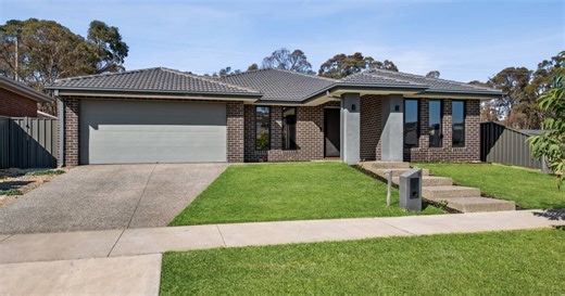 This contemporary Kangaroo Flat home boasts style and space for functional family life