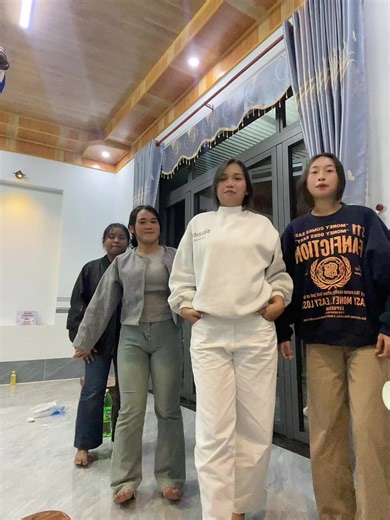 Video của Nghé (@2009hann) với bản nhạc nhạc nền - 𝓬𝓱𝓾𝓹 𝓹𝓪 𝓬𝓱𝓾𝓹 🎀