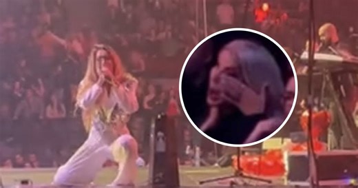 Kakav snimak! Tea kleknula na bini, pa mami naterala suze na oči - slomila ju je pesma koju joj je posvetila