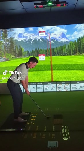 G-Vision Display: Enhancing Your Golf Simulator Experience