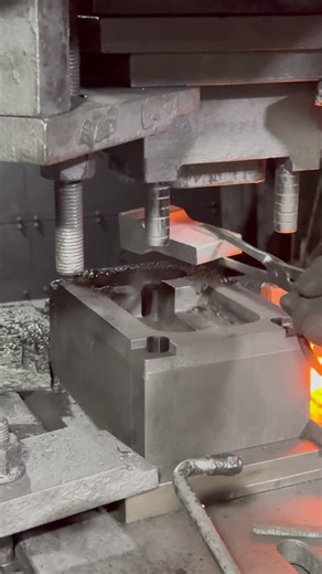 What is Hot Forging? | Forging process of 6061 aluminum.