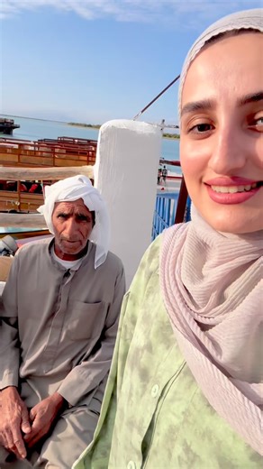 ‎راحيل روان بُد | مشاور املاك‎ on Instagram‎: "در جمع بزرگان و ریش سفیدان طبل زیبا.. بزرگانی صاف،ساده و دوس داشتنی که جذابیت های جزیره قشم رو دوچندان کرده.. صمیمیتی که اینجا میبنید رو من هیچ جا ندیدم برا همین سعی کردم با شما به اشتراک بذارم. @vahid.attar77 #املاک_قشم_سهیلی_مشاور_خرید_آپارتمان"‎