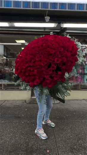 Step-by-Step Huge Flower Arranging: Gigantic Long Stem Bouquet Tutorial 🌹