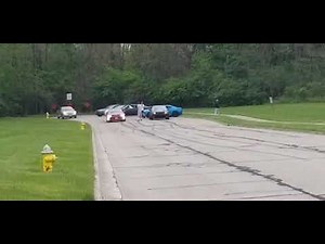 Camaro RS VS Challenger RT