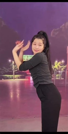 Fengbao's Finger Dance Cover My Lover Left Me Heartbreak Taiwanese Ballad Performance