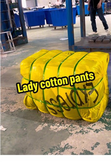 #fyp #beauty #fashion #clothes #China used lady cotton pants, summer wear, winter wear for women, men and children, blankets, quilt, pillow case, bedsheets, towel, bath towel, shoes, bags, toys, and so on