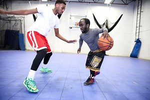 Meet the ‘Michael Jordan’ of dwarf basketball