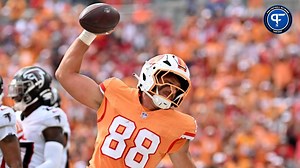 DFS Monday Night Football Picks for NFL Week 9: Travis Kelce, Cade Otton, Kareem Hunt, and Others