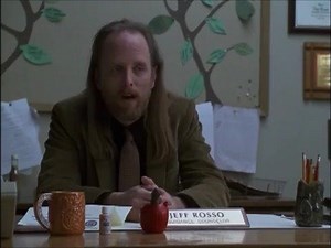 “Maybe you're tired and broken/⁣ Your tongue is twisted with words half spoken/⁣ And thoughts unclear/⁣ What do you want me to do/⁣ To do for you to see you through?”⁣ -Grateful Dead, “Box Of Rain”⁣ ⁣ The short-lived cult comedy series FREAKS AND GEEKS introduced the @gratefuldead to a new generation of Dead Heads when its final episode aired on @NBC in the summer of 2000.⁣ ⁣ The show’s hippie guidance counselor character tells protagonist Lindsay Weir that listening to AMERICAN BEAUTY will alwa