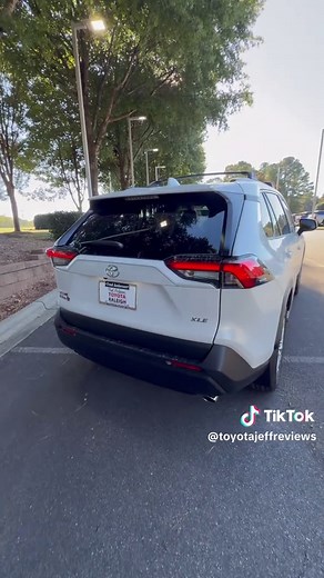 2025 Toyota RAV4 XLE Premium vs XLE: BIG UPGRADES! #rav4 #rav4hybrid #toyotarav4 #cartok #cartiktok