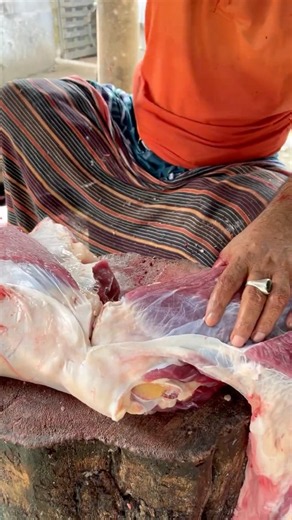 amazing meat cutting skill by export butcher #meat #meatcutting