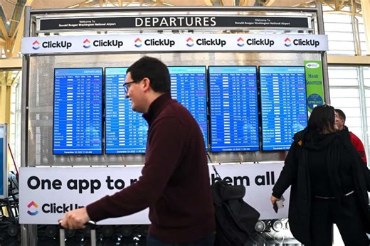 Bomb cyclone brings sub-zero chills in US: 12 killed, 4,400 flights cancelled day ahead of Christmas