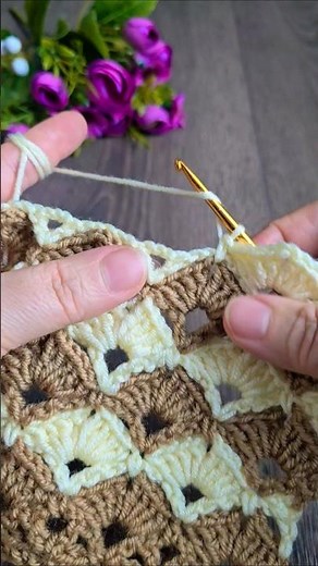 Beautiful & Easy Two-Color Crochet Stitch - Step by Step Tutorial / Beautiful and Easy Two-Color ...