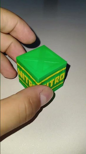 💚 Crash Bandicoot PS1 Nitro Crate - 3D Printed Model for Collectors!