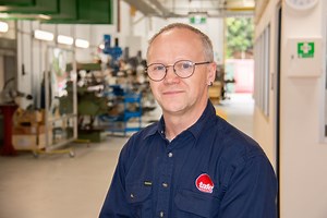 Dreaming of working with robots? 🤖 Meet Kingsley, engineering educator with 14 years’ experience 🔧✨ Kingsley teaches the Certificate II in Autonomous Technologies (10935NAT) and Diploma of Applied Technologies (MEM50822), both courses which align with advanced manufacturing practices and incorporate robotics and modern, automated processes. Ready to dive into the world of robotics? Learn more here 👉 https://brnw.ch/21wTRjr | TAFE Queensland