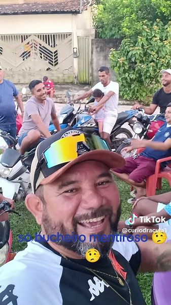 @CURIÓ DRÁCULA . PROP: RAYBEM.