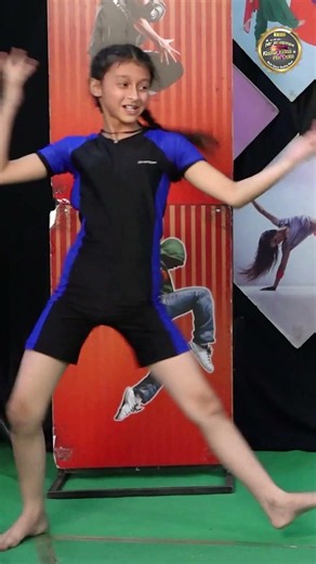 RIYA Amazing Yoga Performance 🧘✨ | KKHD Stage #YogaPerformance #StagePerformance
