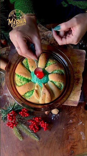 Grinch pistachio #bread for Christmas night 🥰💚🎄🎄