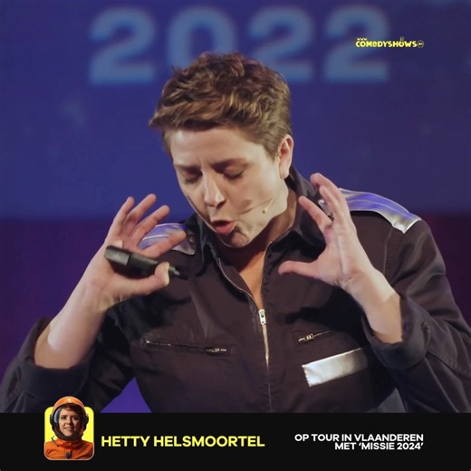Hetty Helsmoortel moet even haar frustratie kwijt over enkele persberichten... 😤 Binnen exact twee weken is het zover: op vrijdag 4 april komt Hetty met haar show 'Missie 2024' naar Concertgebouw Brugge. Je kan er nog bij zijn, maar je zal snel moeten zijn... Momenteel gaan de laatste kaartjes de deur uit! 🎫 👉 www.comedyshows.be/kalender/hetty-helsmoortel/2025-04-04 | COMEDYSHOWS.be