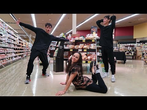 DOING CRAZY DARES WITH OUR MOM!