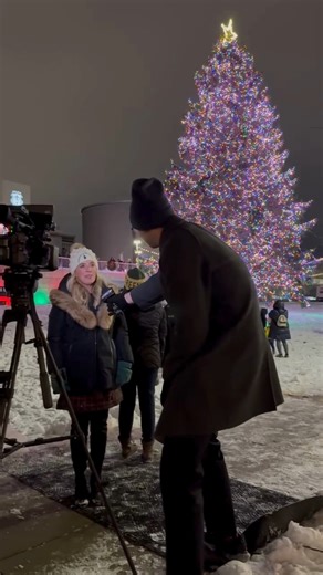 What a day at the Peoria Riverfront! ❄️✨ Tuesday morning brought a special delivery to the Village… the arrival of our new custom wooden train! 🚂 Huge thank-you to Aqua-Tots Swim School Peoria for sponsoring this beautiful addition. 💙 Kiddos will be able to climb and explore all weekend long—this charming piece is sure to become a cherished part of the Village for years to come. 🙌 By evening, Water Street was buzzing for the Community Tree Lighting Ceremony. 🎄 We officially kicked off Christ