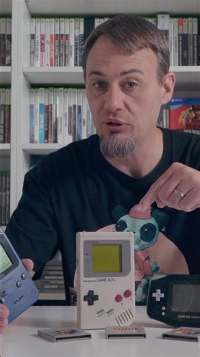 Comparing the Game Boy Pocket vs Game Boy #gameboy #gaming #nintendo #handheld