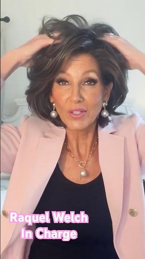 Raquel Welch In Charge - luxurious wig! #raquelwelchwigs #incharge #wigs #hairloss