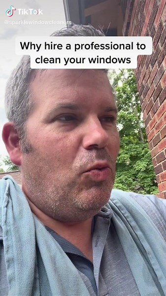 Who you hire to work on your home is important. Even a “simple” task such as cleaning windows can have very negative effects if not done appropriately. In this case it could have led to wood rot or water damage in the house. Check the bbb, yelp and google reviews or references from uour friends that yiu trust! #fyp #windowcleaning #kc #kcwindowcleaning