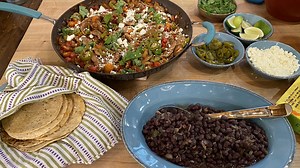 Rach shares a quick-cooking Taco Veracruz recipe that calls for pork, fish or chicken made in a flavorful sauce of olives, capers and tomatoes. RECIPE: https://rach.tv/3h8YYkr | Rachael Ray Show