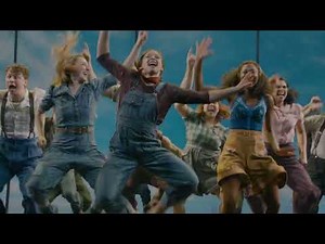'Water For Elephants' trailer (tour)