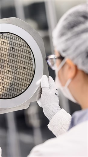 From tiny semiconductors to integrated building systems: Technology transforms how we get around, work, and live. At Bosch, the development paths in these areas intersect and converge – like a crossroads. And not only are we supporting the transformation, but we’re also helping to shape it. 💪 "We're pursuing innovations, partnerships, and acquisitions. Despite economic headwinds, this will allow us to grow and make the most of opportunities as our industries transform," said Bosch chairman Stef