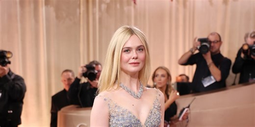 Elle Fanning’s Gucci Golden Globes Gown Deserves Your Immediate Attention