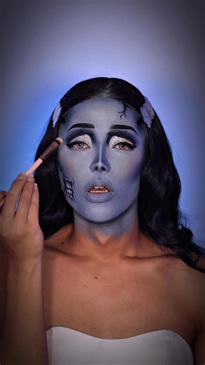 👻 A little late but… Happy Halloween! 🦋 Growing up, Corpse Bride was my everything, so with this year being the 20th anniversary, I had to recreate this iconic look! 💙✨ I’m obsessed with how it turned out 🩵what do you guys think? 🩵 To bring Emily to life, I used mostly @jeffreestarcosmetics @jeffreestar truly iconic for Halloween looks! 🌬️ Blue Blood Palette was a must: • Shade Undertaker for contour, eyeshadow, and brows • Shade Blue Blood for that perfect base 💫 Set it all with Magic St