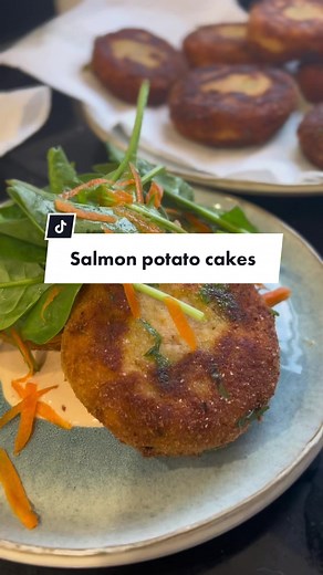 Delicious Salmon Potato Cakes Recipe